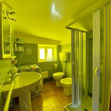 Apartment I 4 Pini Geata